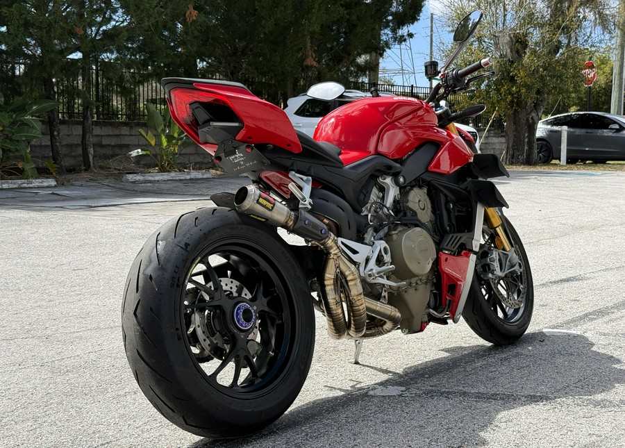 2022 Ducati Streetfighter V4 S