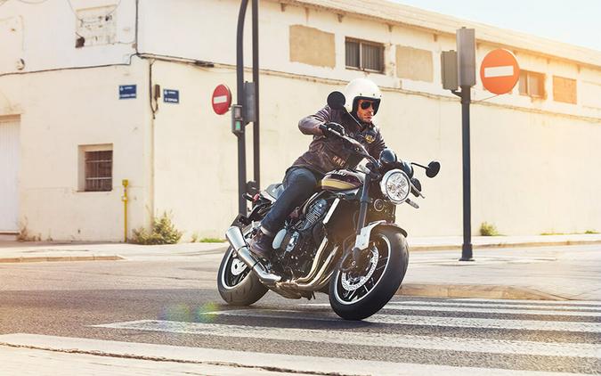 2025 Kawasaki Z900RS ABS