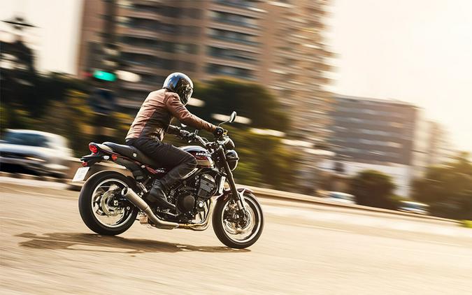 2025 Kawasaki Z900RS ABS