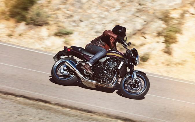 2025 Kawasaki Z900RS ABS