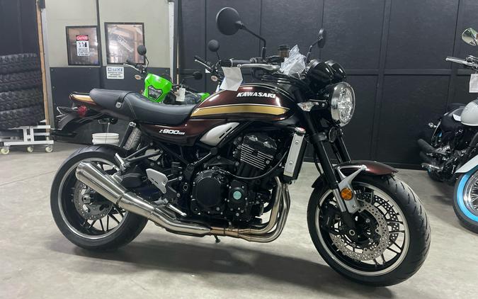 2025 Kawasaki Z900RS ABS