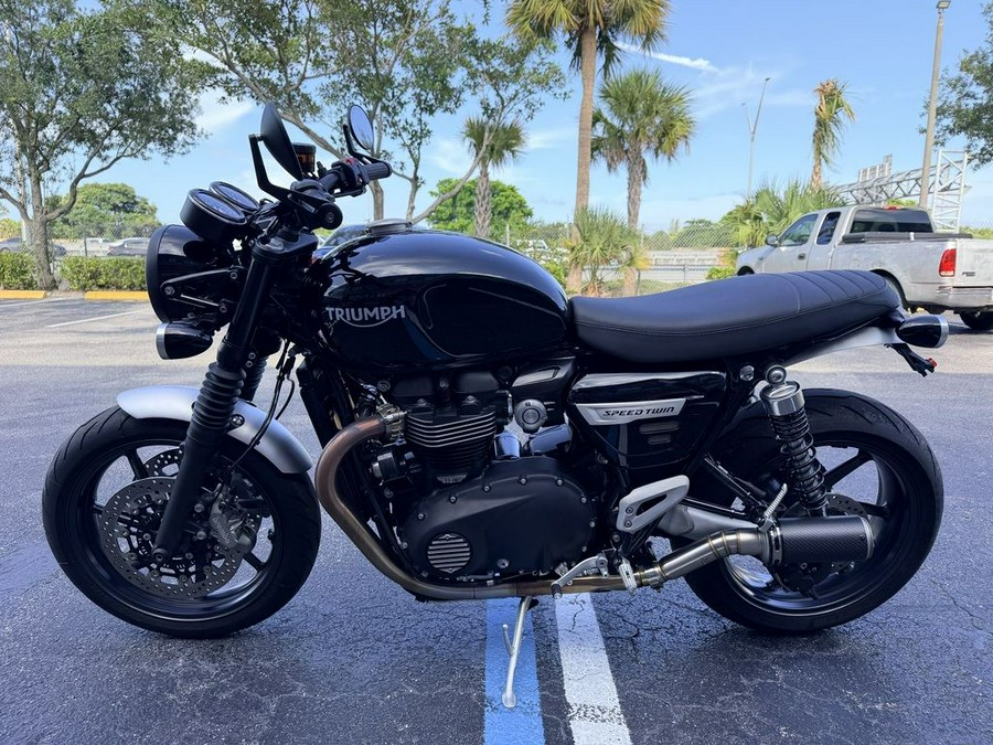 2019 Triumph Speed Twin Jet Black