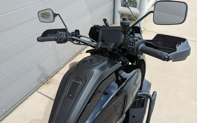 2024 Harley-Davidson Pan America™ 1250 Black