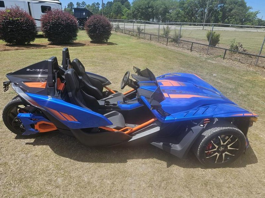 2024 Polaris® SLINGSHOT R MANUAL - Radar Blue Fade