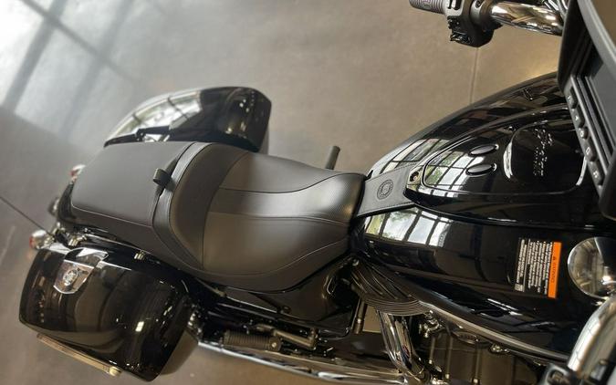 2024 Indian Motorcycle® Chieftain® Black Metallic