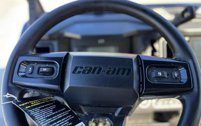 2026 Can-Am® Defender MAX XT HD11 With 10.25 in.display