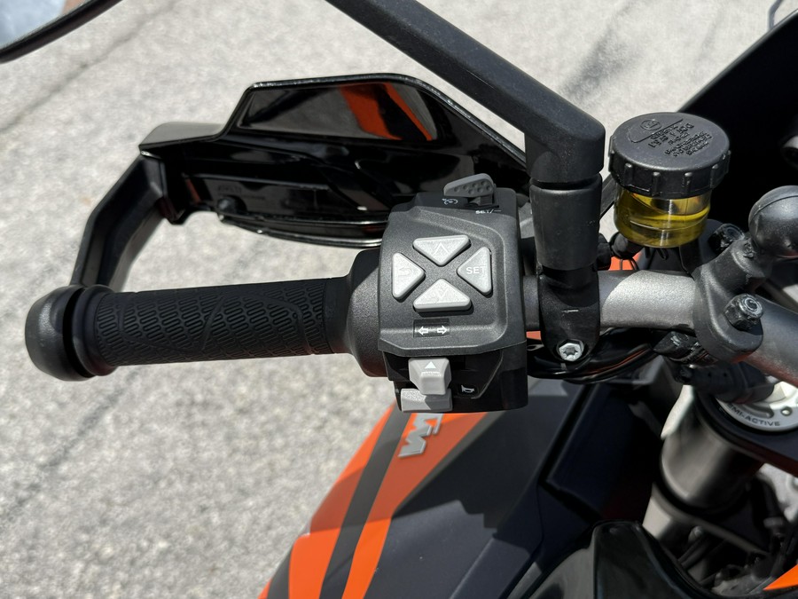 2020 KTM 1290 Super Duke GT