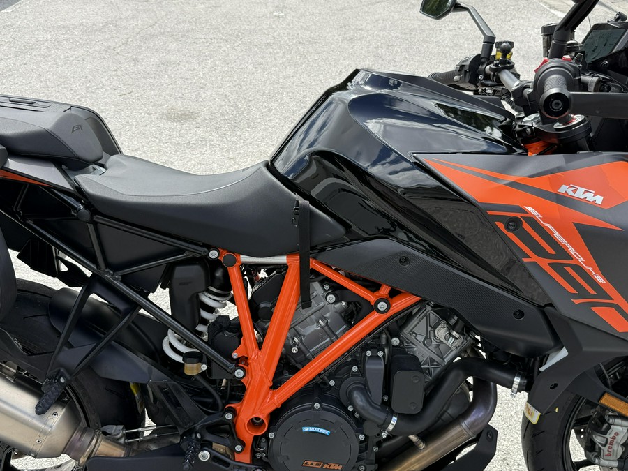 2020 KTM 1290 Super Duke GT