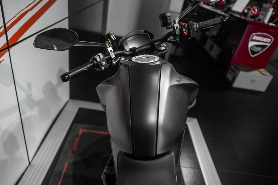 2025 Ducati Monster 937