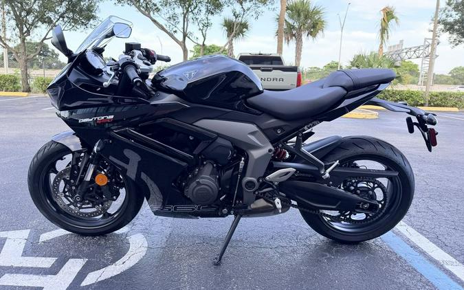 2026 Triumph Daytona 660 Sapphire Black