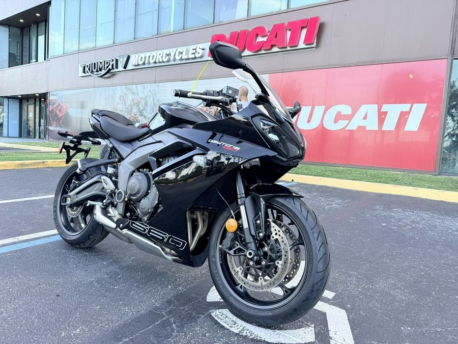 2026 Triumph Daytona 660 Sapphire Black