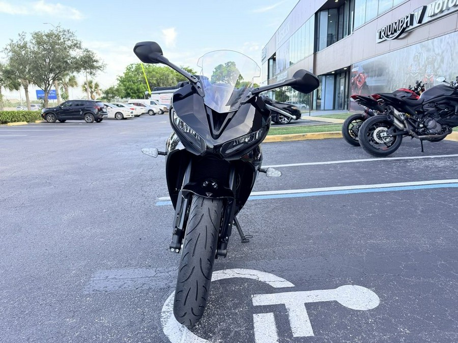 2026 Triumph Daytona 660 Sapphire Black