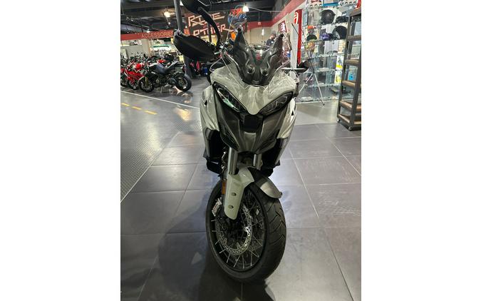 2023 Ducati Multistrada V4 S Spoked Wheels