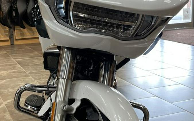 2024 Harley-Davidson Road Glide® White Onyx Pearl