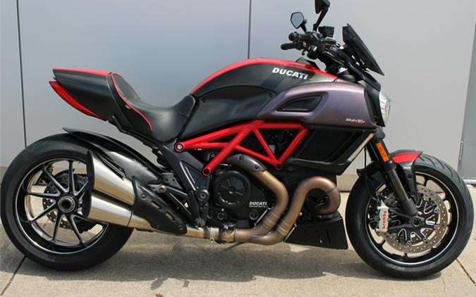 2015 Ducati Diavel Carbon