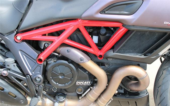 2015 Ducati Diavel Carbon