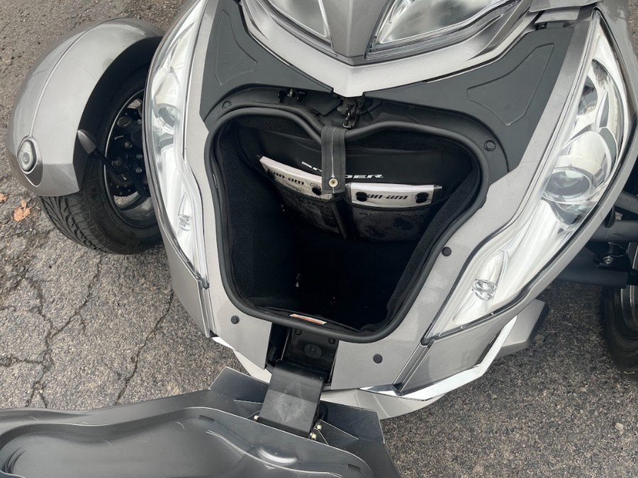 2012 Can-Am Spyder® RT-S - SE5