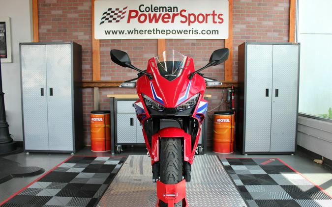 2025 Honda CBR500R ABS