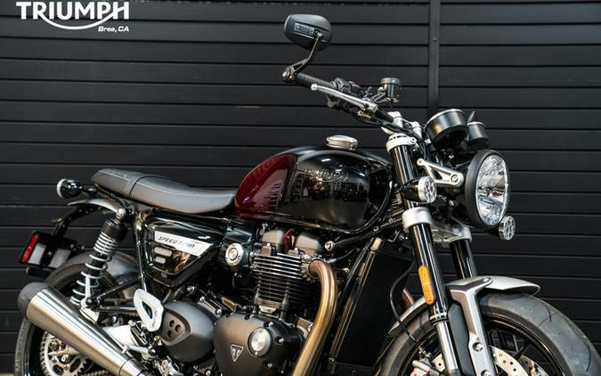 2024 Triumph Speed Twin 1200 Stealth Edition