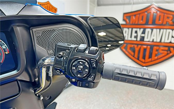 2024 Harley-Davidson Street Glide FLHX BLUE BURST Chrome Trim