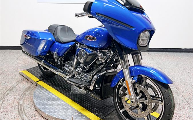 2024 Harley-Davidson Street Glide FLHX BLUE BURST Chrome Trim