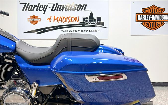 2024 Harley-Davidson Street Glide FLHX BLUE BURST Chrome Trim