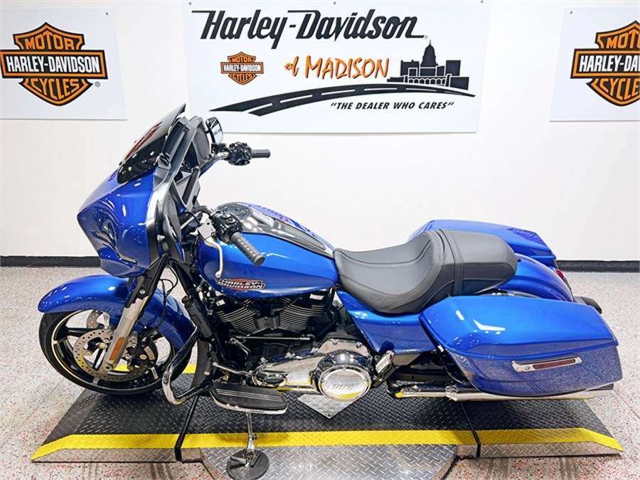 2024 Harley-Davidson Street Glide FLHX BLUE BURST Chrome Trim