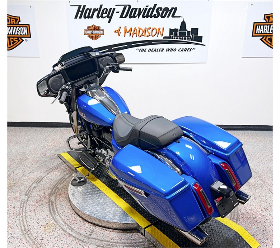 2024 Harley-Davidson Street Glide FLHX BLUE BURST Chrome Trim