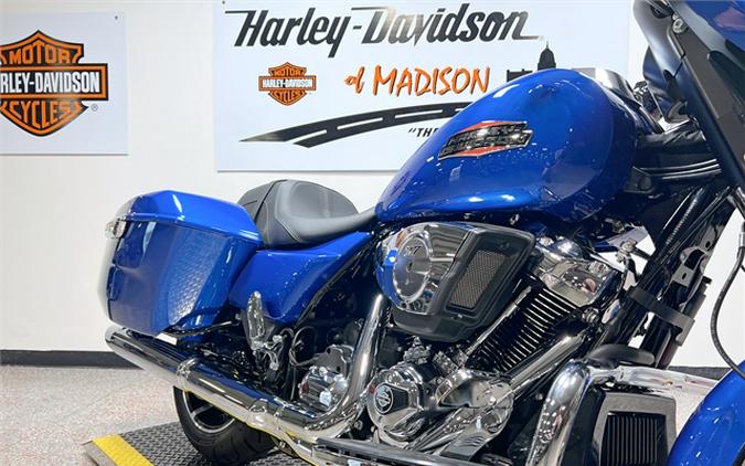 2024 Harley-Davidson Street Glide FLHX BLUE BURST Chrome Trim