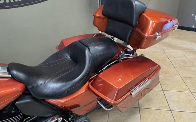 2011 Harley-Davidson® FLTRX - Road Glide® Custom