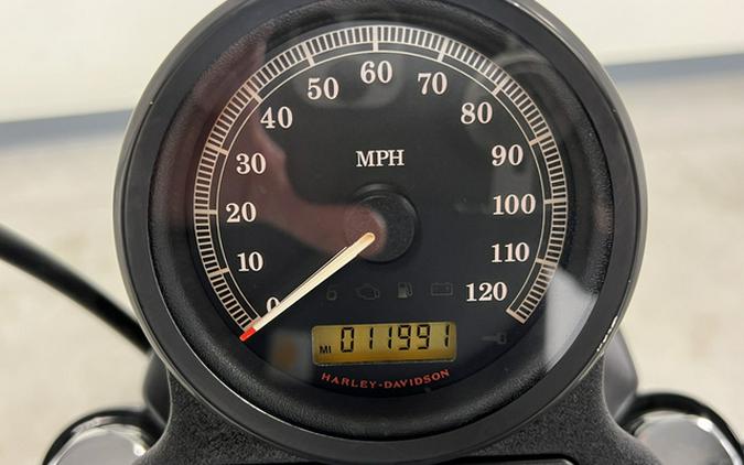 2012 Harley-Davidson XL883N Iron 883