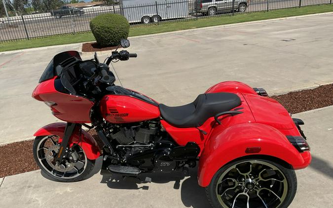 FLTRT 2026 Road Glide 3