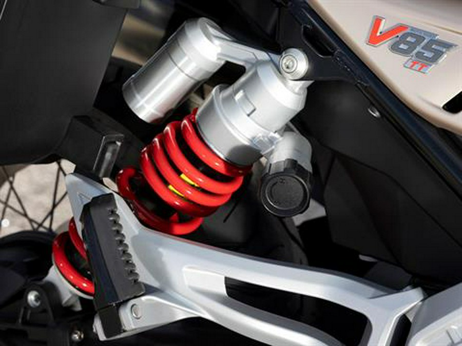 2026 Moto Guzzi V85 TT Travel