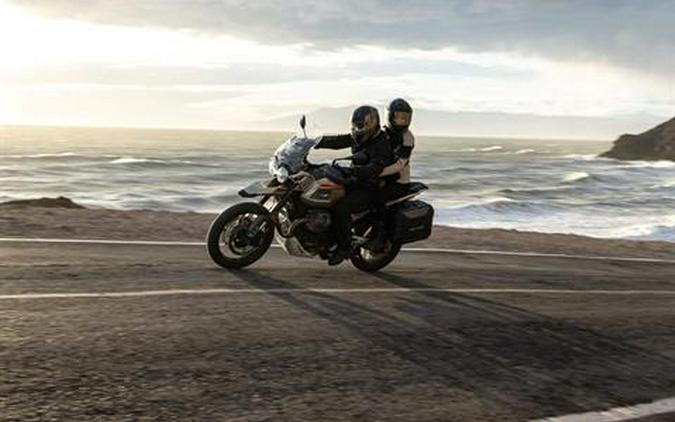 2026 Moto Guzzi V85 TT Travel