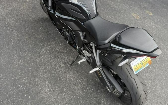 2026 Kawasaki Ninja® ZX™-6R ABS