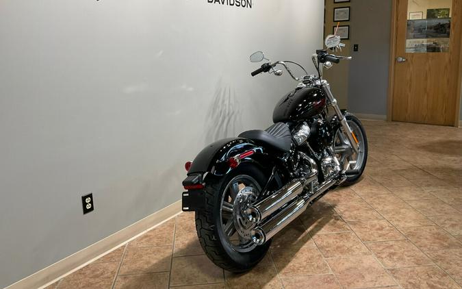 2024 Harley-Davidson®FXST Softail® Standard Vivid Black