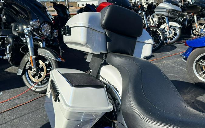 2006 Harley-Davidson CVO™ Screamin' Eagle® Fat Boy®