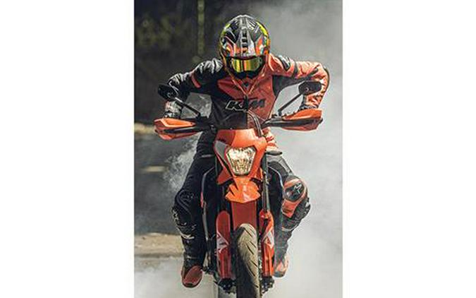 2024 KTM 690 SMC R