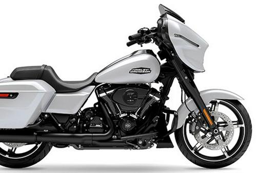 2024 Harley-Davidson Street Glide FLHX White Onyx Pearl BLK trim