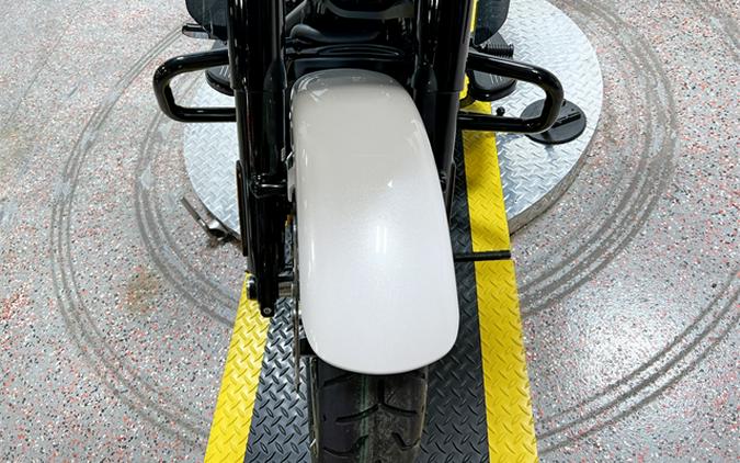 2024 Harley-Davidson Street Glide FLHX White Onyx Pearl BLK trim