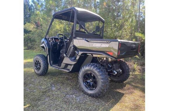 2026 Can-Am® Defender XT HD11