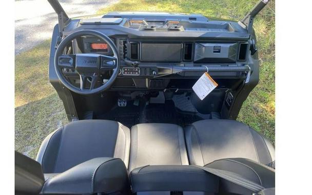 2026 Can-Am® Defender XT HD11