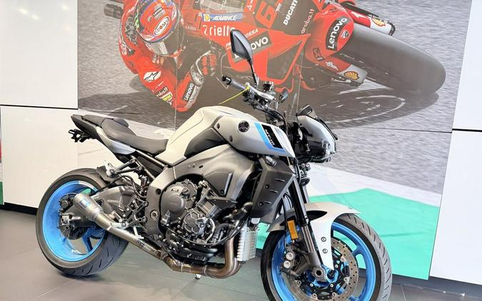 2025 Yamaha MT-10