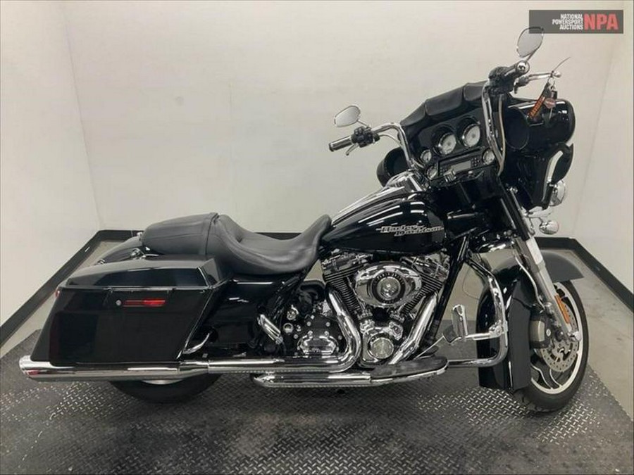 2011 Harley-Davidson® FLHX - Street Glide®