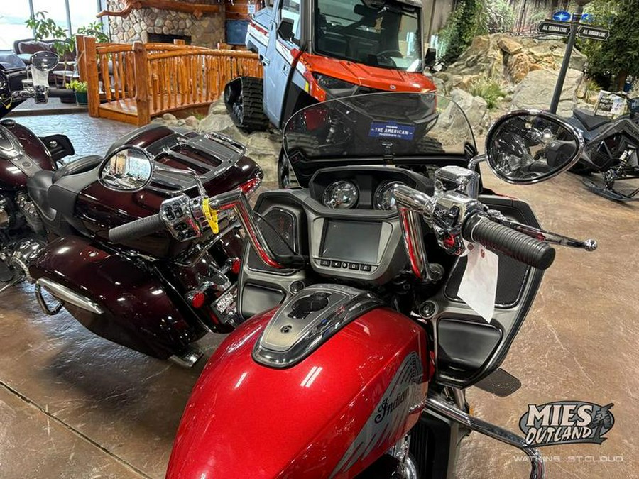 2020 Indian Motorcycle® Challenger Limited Ruby Metallic