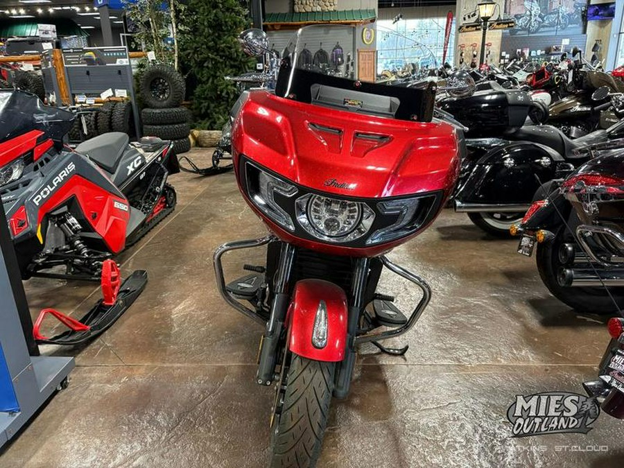 2020 Indian Motorcycle® Challenger Limited Ruby Metallic