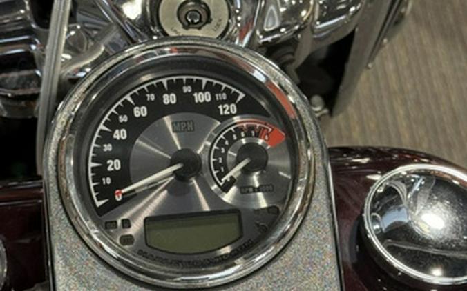 2005 Harley-Davidson Touring FLHRCI - Road King Classic