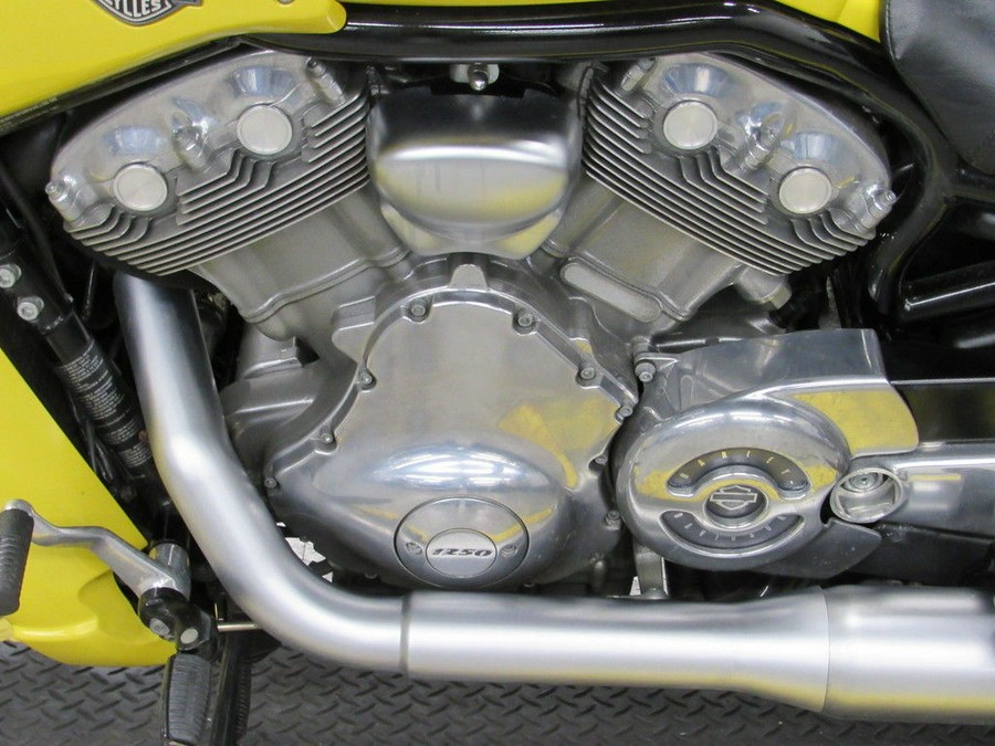 2017 Harley-Davidson® VRSCF - V-Rod Muscle®