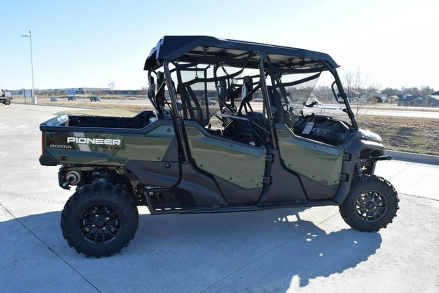 2023 Honda Pioneer 1000-6 Deluxe Crew