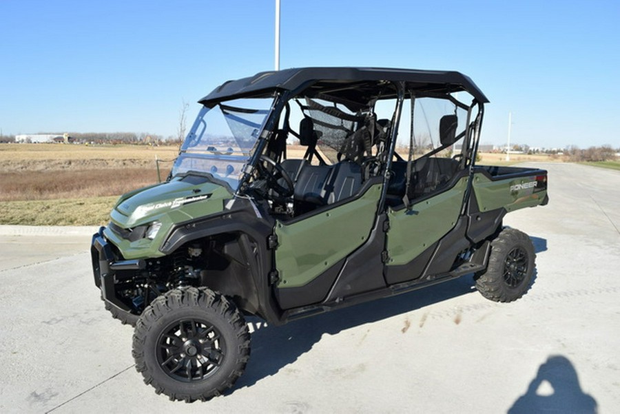 2023 Honda Pioneer 1000-6 Deluxe Crew